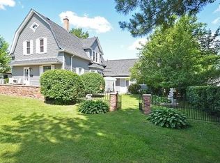 326 Cypress St S, Cambridge, MN 55008