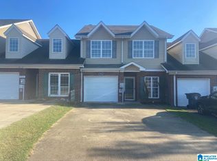 2064 Queens Ct, Moody, AL 35004