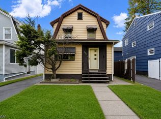 489 N Clinton St, East Orange, NJ 07017