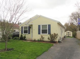 106 Falmouth St, Greece, NY 14615