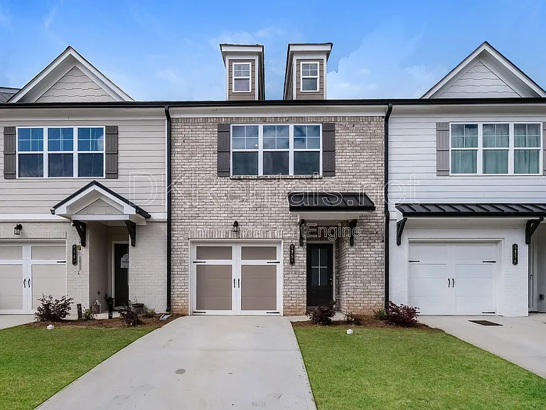 5350 Fox Den Rd — Photo 1