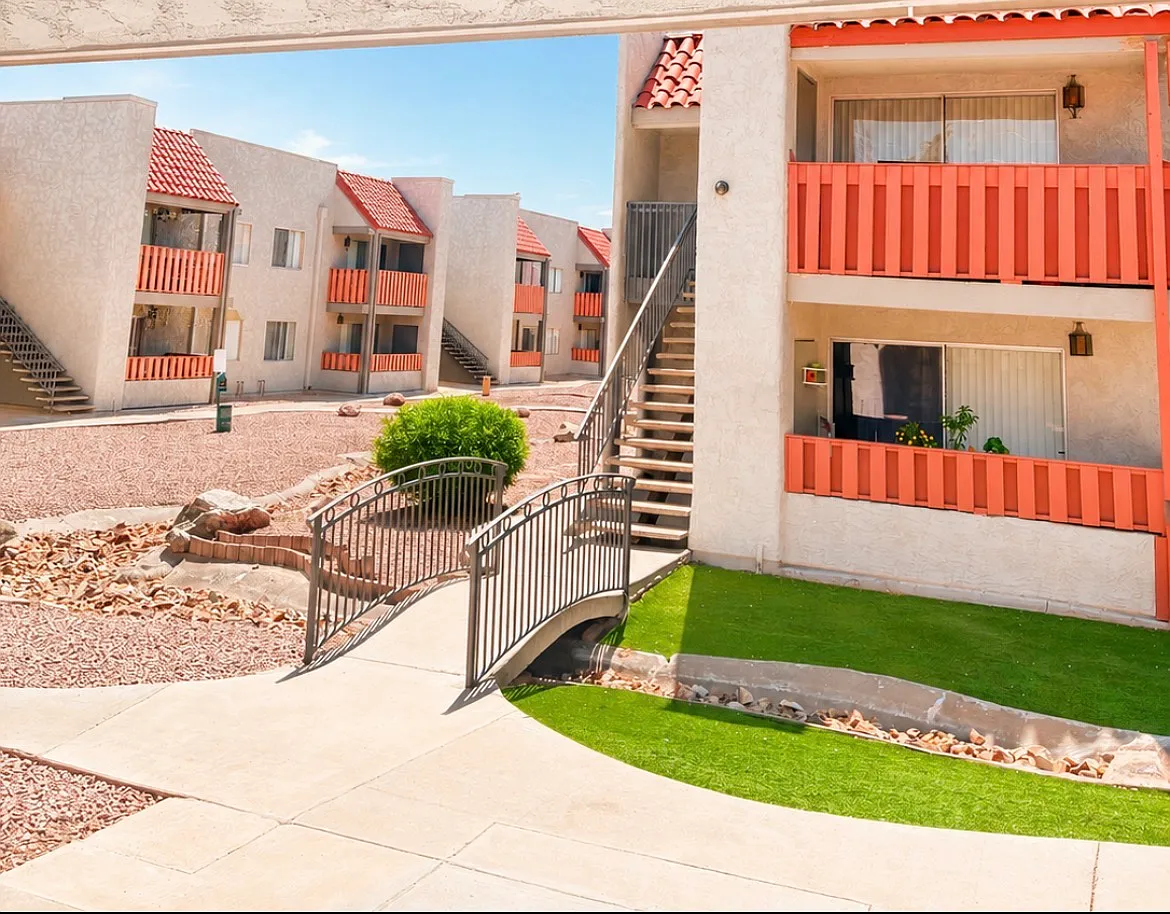 Greenbrook Apartments — Photo 3