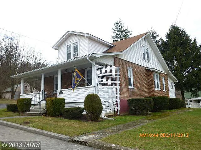 197 S Bolton St photo 1