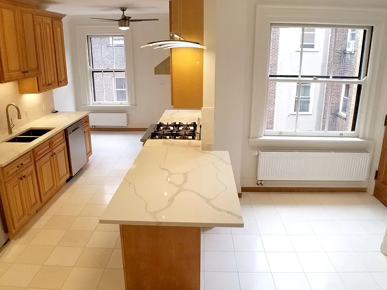 The EB Green Residence — Photo 108