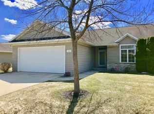 1442 Rushmore Cir, De Pere, WI 54115