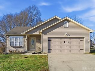 125 Hollytree Dr, Monroe, OH 45044