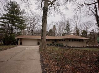 975 Cahoon Rd, Westlake, OH 44145