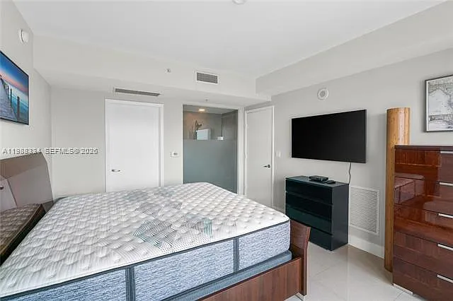 92 SW 3rd St #4702 — Photo 21