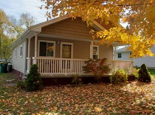 13252 Gildersleeve St, South Rockwood, MI 48179