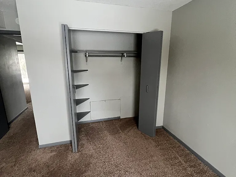 2440 Shaker Ct #5 — Photo 9