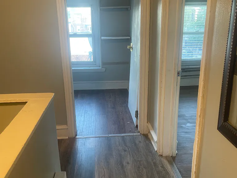 6139 Ridge Ave #3 — Photo 7