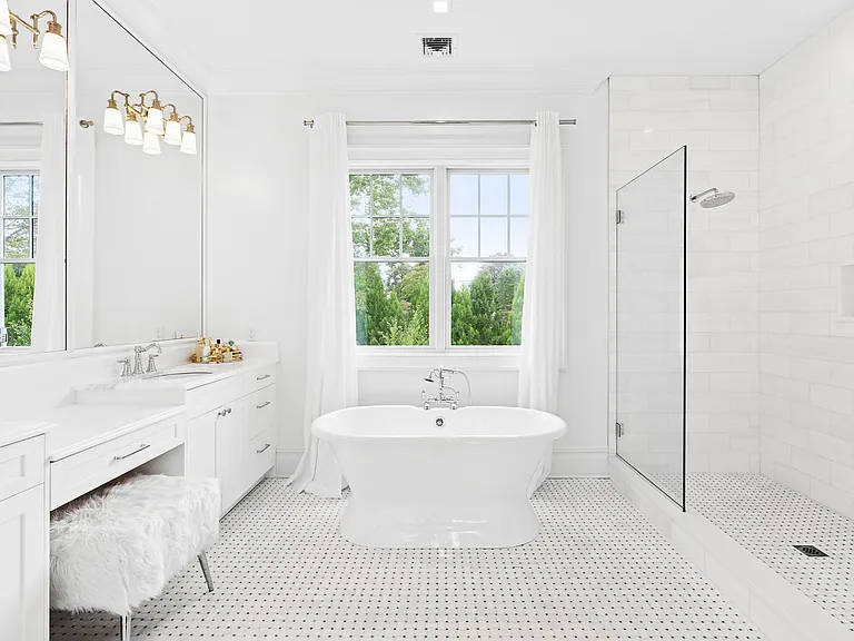 83 Bridgehampton Sag Hbr — Photo 19