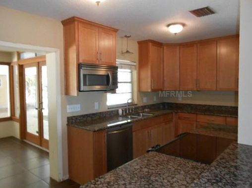 4th image of 3041 Cleveland Heights Blvd