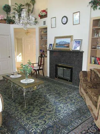 3 bed, 1600 sqft, $2,895 — Photo 2