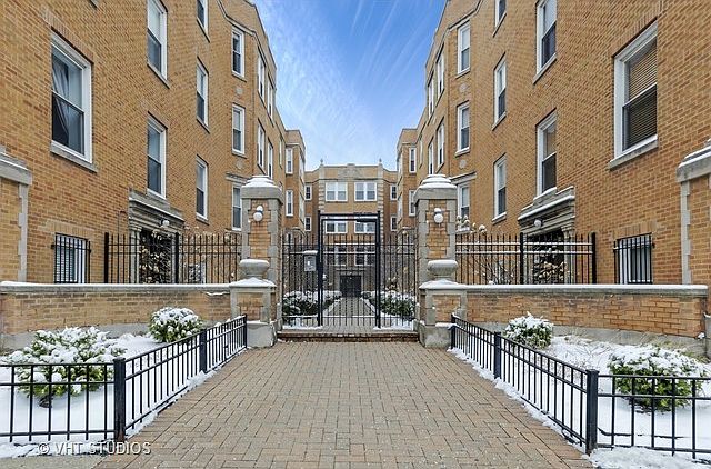 1st image of 534.5 W Belmont Ave #3N