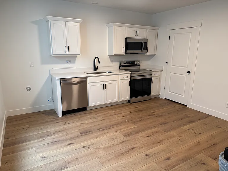 5517 N Orville St — Photo 2