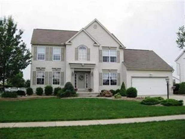 5850 Northampton Dr photo 1