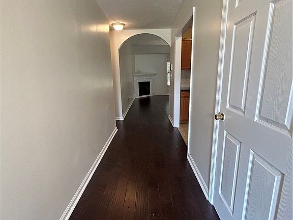 3rd image of 139 Mosswood Dr