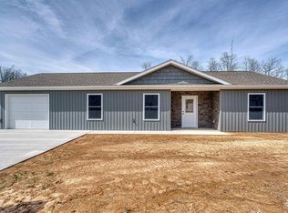 1111 Chariton Dr, Boonville, IN 47601
