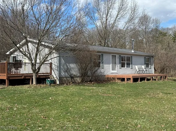 6041 Briggle Ave SW, East Sparta, OH 44626