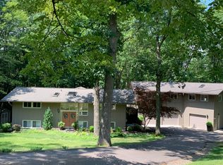 3163 Hickory Ln, Binghamton, NY 13903