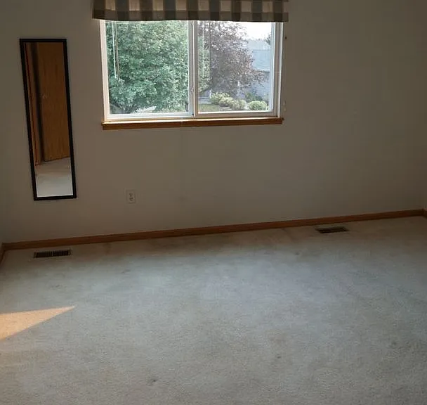 324 Saturn Dr — Photo 9