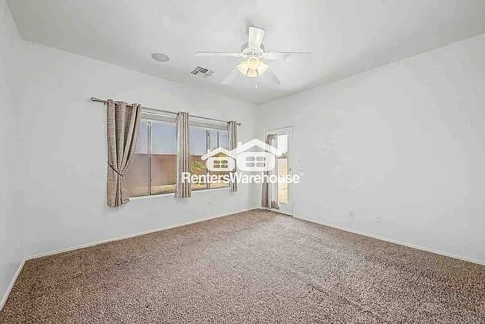 10960 N 162nd Ln — Photo 13