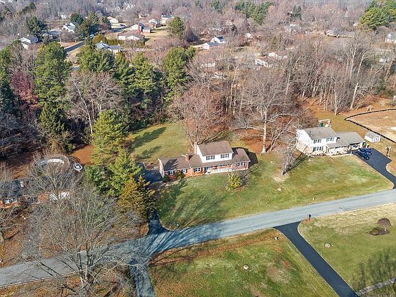 4th image of 906 Clydesdale Dr