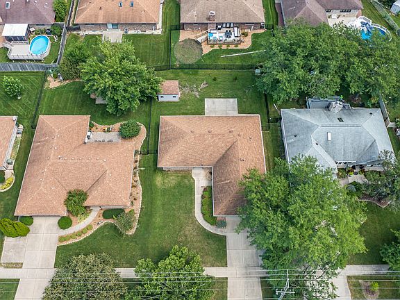 4th image of 16219 84th Ave