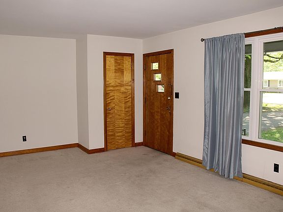 4th image of 1203 Kirkwood Dr