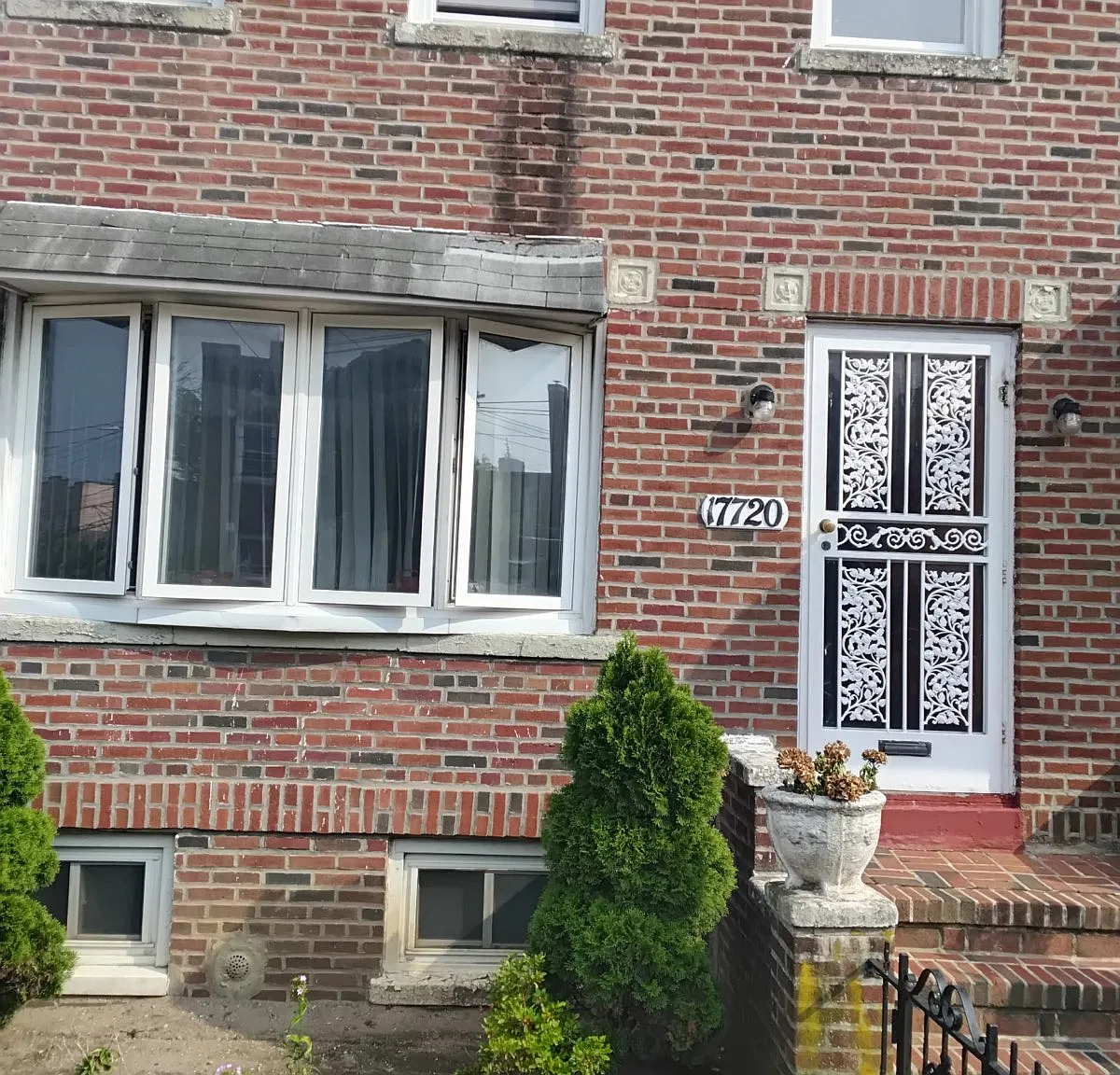 3 bed, 900 sqft, $2,800 — Photo 1