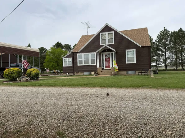 307 N 50th Rd, Glasco, KS 67445
