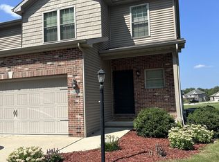 2106 E Lucille Ln, Mahomet, IL 61853