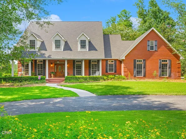 5130 Lake Bluff Cir, Marianna, FL 32446