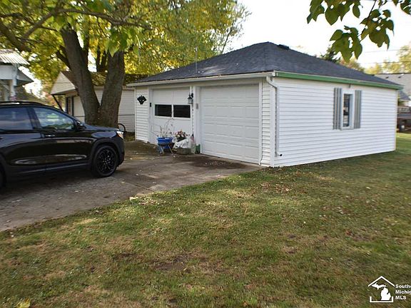 5th image of 1238 Vineyard Dr