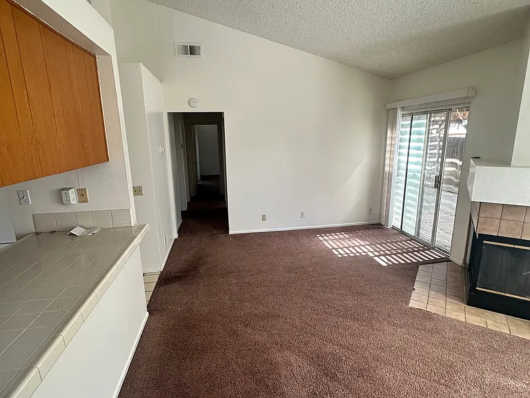 122 Noga Ave — Photo 8