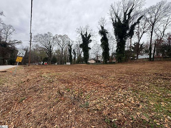 3rd image of 233 Murrell Rd