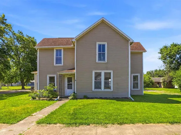 210 E Center St, Winfield, IA 52659
