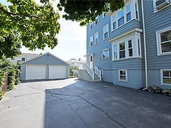 5th image of 46 48 Larch St