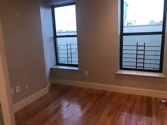 Rented by Premier Metro Realty Corp | media 17