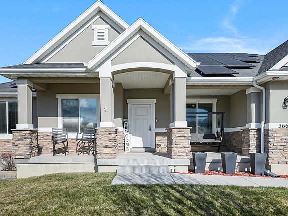 4th image of 366 W Sky Hawk Way