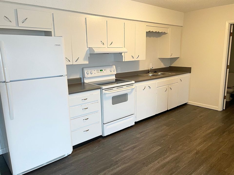 2nd image of 1212 Highland Ct #2