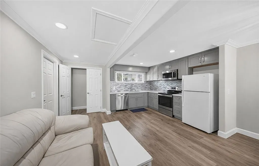 1 bed, 600 sqft, $2,600 — Photo 1