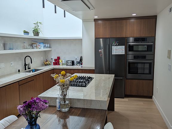 2nd image of 2503 28th St APT 4