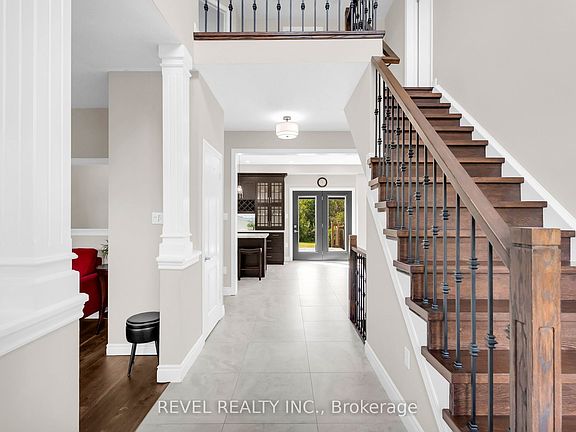 4th image of 14 Devonleigh Dr