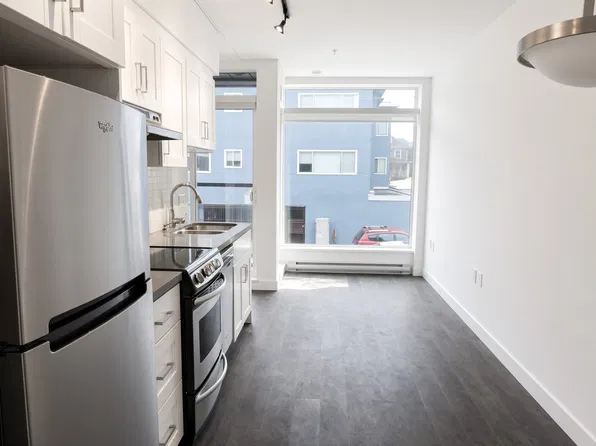 1551 Henshaw Lane Vancouver
