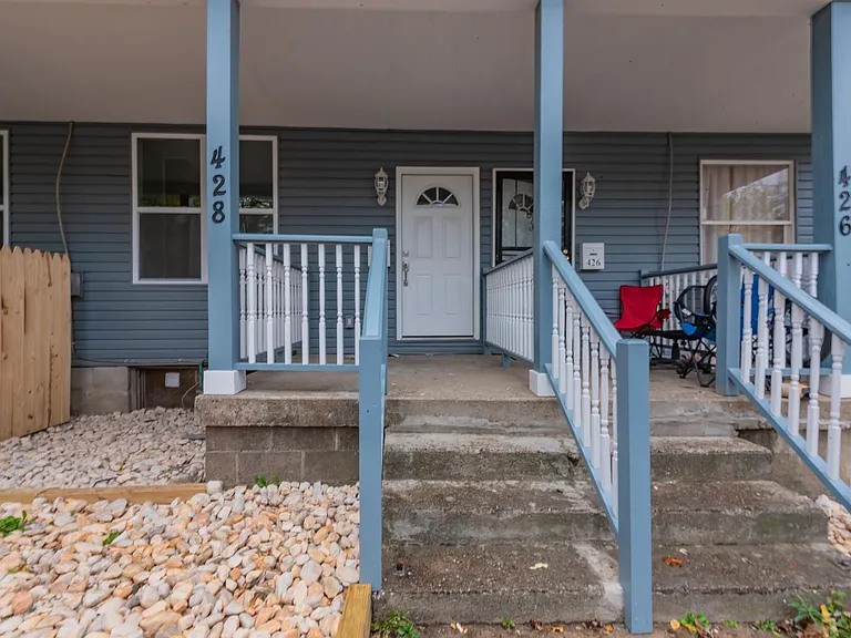 426 Borland St — Photo 12