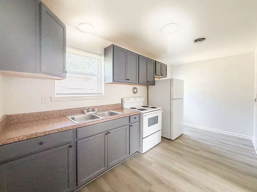 2 bed, $1,299 — Photo 4