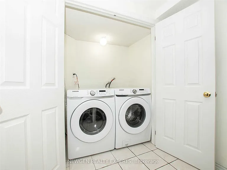 134 Muirland Cres N #MAIN FL — Photo 13
