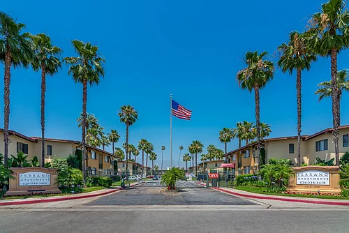 Serrano Apartments Photo 1